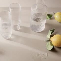 Ferm LIVING 4 Vasos Altos Ripple -Vajilla Tienda 31545 01 7 EnvironmentImage dcb369c6a7