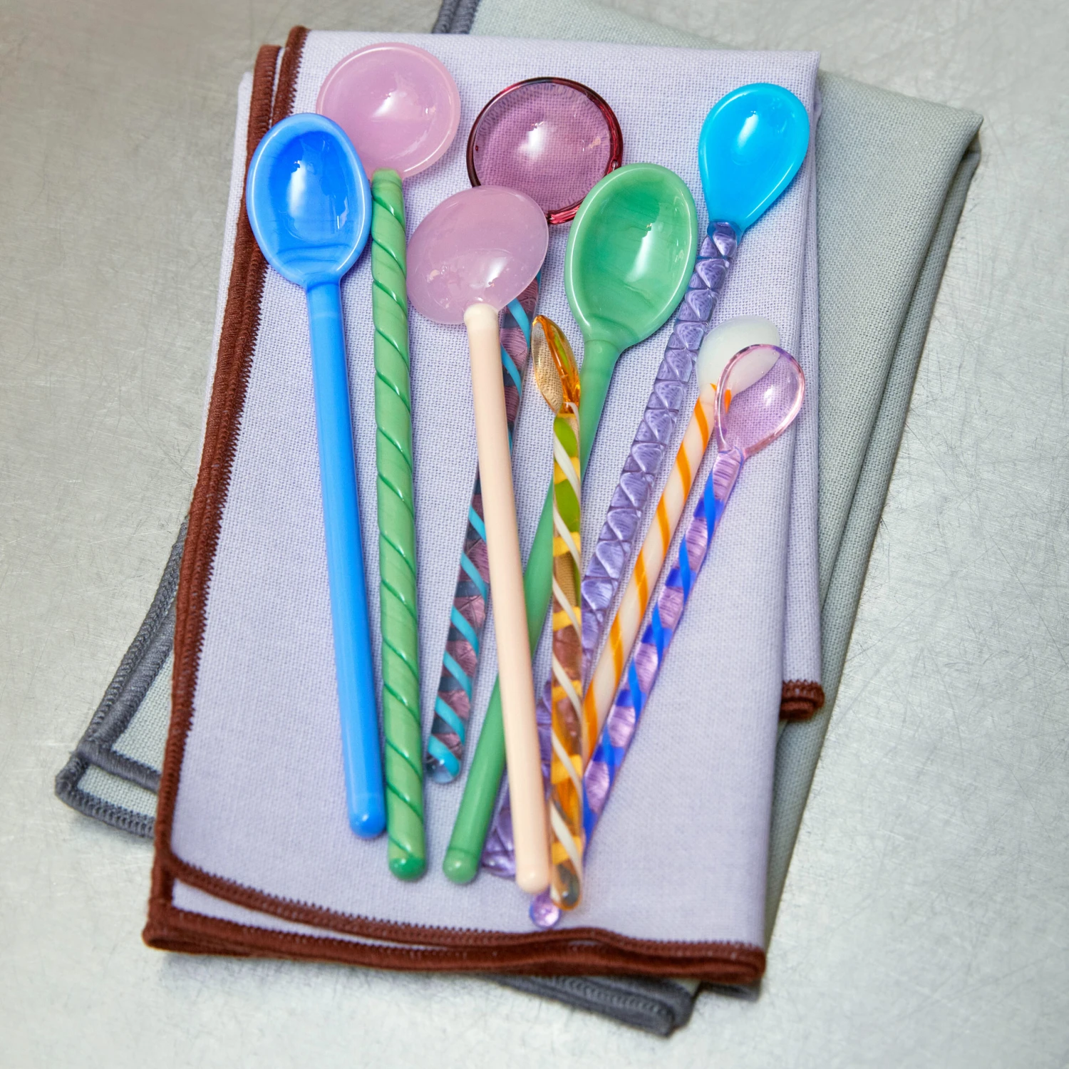 Hay 2 Cucharas De Vidrio Mono 7 Hay 2 Cucharas De Vidrio Mono - Imagen 5