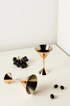 Tom Dixon 2 Copas De Martini Plum 16 Cl -Vajilla Tienda 581673 01 40 EnvironmentImage 94662c7c91